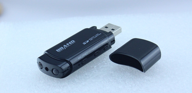 USBメモリ型隠しカメラ